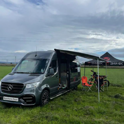 Sprinter Outstanding Mercedes Sprinter Race van, 2 bikes, outstanding