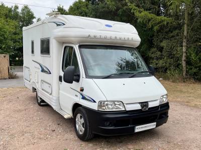 2006 Autocruise Starseeker 3 berth rear fixed bed coachbuilt motorhome for sale