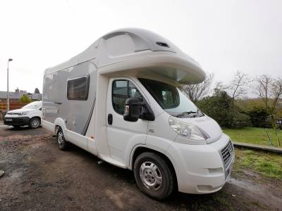 2009 Swift Voyager 635EK, 5-Berth, 6-Seatbelts, Over-cab Double Bed 