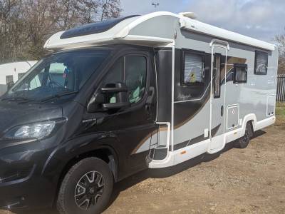 Immaculate Bailey Autograph 79-4i 4 berth 4 belt island bed motorhome for sale