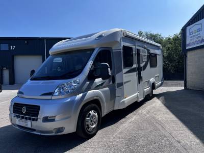 Bessacarr E582 - Luxury Rear fixed Bed Motorhome For Sale