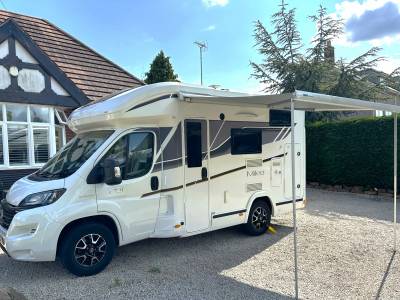 BENIMAR MILEO 201 AUTOMATIC 2 BERTH TRANSVERSE OVER BED Motorhome for Sale