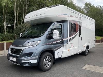 Auto-trail Apache 632 rear fixed bed 4 berth over garage immaculate condition
