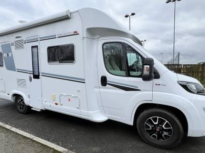 Pilote 726P Essential, 4 berth, 4 belts, fixed bed, motorhome for sale