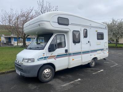 Auto-Trail Cheyenne Wheelchair Adapted 1998 Motorhome For Sale 