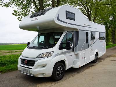 Roller Team Auto Roller 746 - Automatic 6 Berth Rear Lounge - 3500kgs