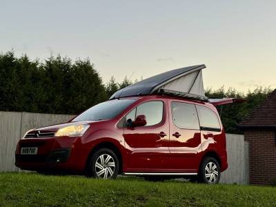 GO 2 CAMPERS HOBBY 2 BERTH