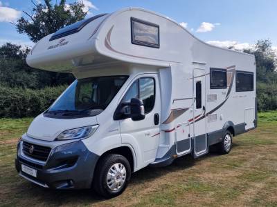 Roller Team Auto-Roller 746 2018, 6 berth, dinette, rear lounge