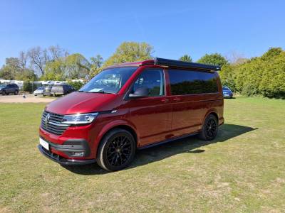 Volkswagen Transporter T28 campervan, Automatic, R'n'R. Pop Top. Solar.