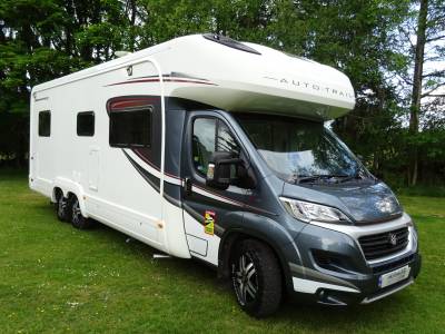 Autotrail Comanche S - 2018 -  4 Berth - Rear Fixed Beds  - Motorhome for Sale