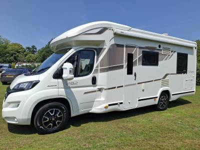 Benimar Mileo 282. 2018. Two lounges, two electric drop down double beds.