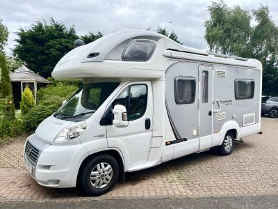 2008/58 Plate Swift Voyager 685FB 4 Berth / 4 Belt