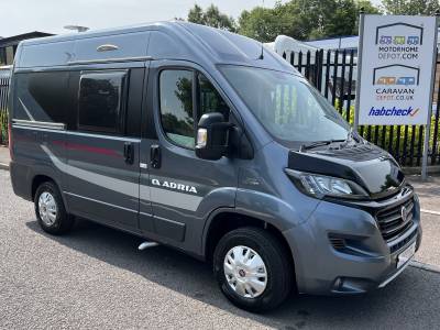 Adria Twin 500S Campervan : Under 5m : 3300KG : 2-berth/4-belt : 54172miles | 
