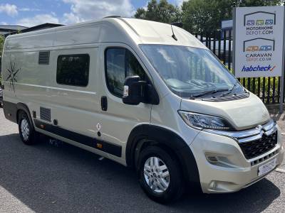 Wildax Solaris XL Campervan | 6801miles | 4-berth/4-belt | Bathroom & shower | 