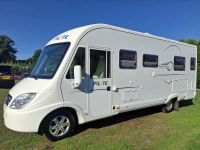 Pilote Explorateur 733F. 2007. A-class Mercedes automatic.