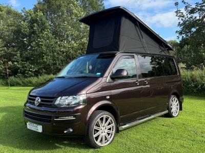 Volkswagen T5 Highline - 2015 - 4 Travel Seats Camper Van for sale