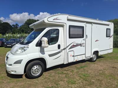 Elddis Autoquest 155. 2010. Fixed Rear French Bed. Spacious For A Couple.