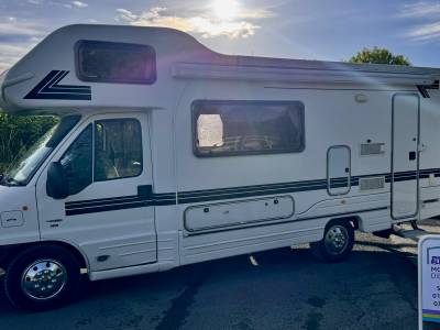 Autocruise Starquest EL 2002 4 berth air-susp, over-cab bed, British conversion