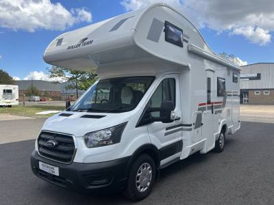 Rollerteam Zefiro 690, fixed bed, large garage, motorhome for sale