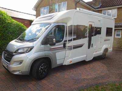 Swift Escape 685 2018 6 Berth 5 Belts U Shaped Lounge Motorhome For Sale