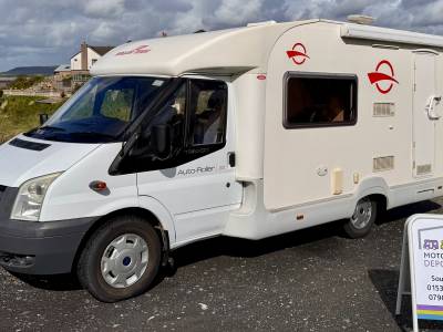 Roller Team Auto-Roller 200, Ford 2.2, 2007, 2 berth, low profile, solar, TV
