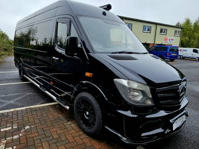 Mercedes Sprinter 310 racevan 2013 2 berth garage 150k 5.9m 3500kgs