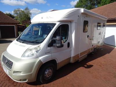 Nirvana Oasis Wheelchair Accessible 2010 2 Berth Automatic Motorhome For Sale