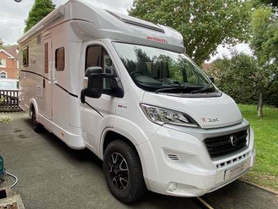 2021 Dethleffs T7052 DBL Auto - 1 owner, only 5 072 miles, full spec & extras