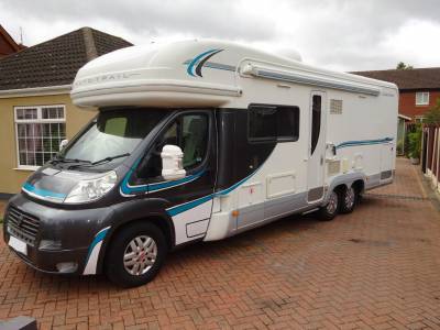 Autotrail Chieftain 2012 4 Berth 4 Belt Fixed Bed Motorhome For Sale