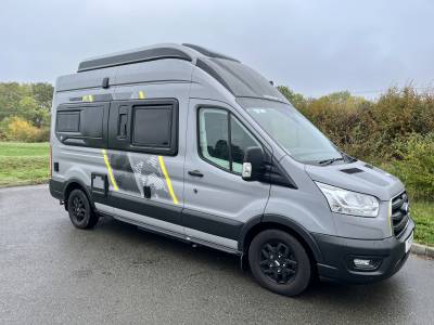 Swift Trekker X, 5.98 M, 4 Berth / 4 Belt Pop Top, 25 Plate 