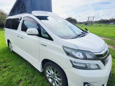 Toyota Velfire 2012 4 berth 4 belt Campers Co conversion 50k miles 