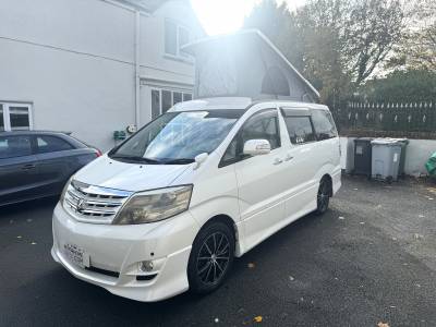 Toyota Alphard 4 Berth 4 Travel Seat Rock and Roll Bed Camper Van For Sale