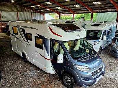 McLouis Fusion 373 motorhome 2021 auto 7.45m 3500kgs 4 berth 5 belts 10k l