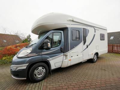 2014 Auto-Trail Tracker FB, 4-Berth, 2-Seatbelts, Transverse Island Double Bed