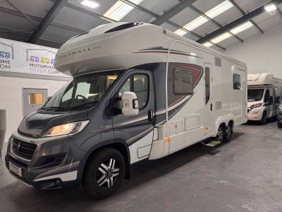 Auto-Trail Comanche Frontier - Luxury 6 Berth - Rear Island Bed Motorhome 