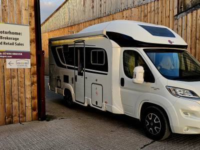 Burstner iXeo 680G motorhome 2017 4 berth/belts 6.99m 3650kgs