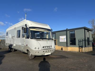 2004 Hymer S820