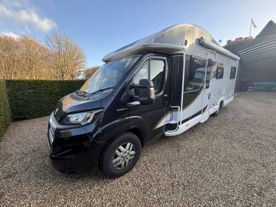 Bailey Autograph 816