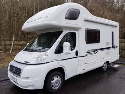 Bessacarr E435 5 Berth 4 Belts End Kitchen 2011 Motorhome For Sale 