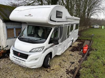 Auto-Roller, 6 berth, 5 belt, 42K miles