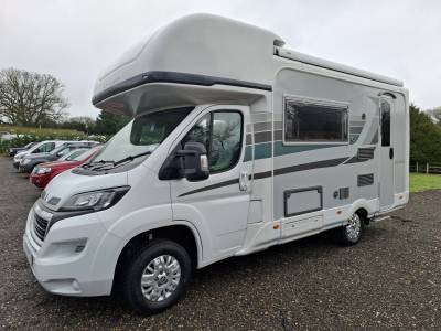 Autosleeper Broadway EK LT. 2020. 4-5 berths in compact format.