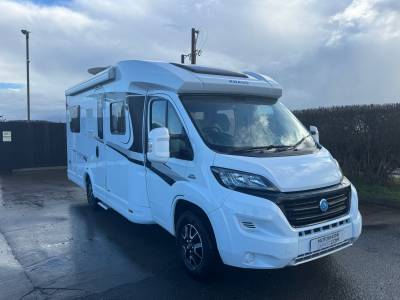 Knaus Sky Ti 650 MF French Bed 4 Berth 4 Belts