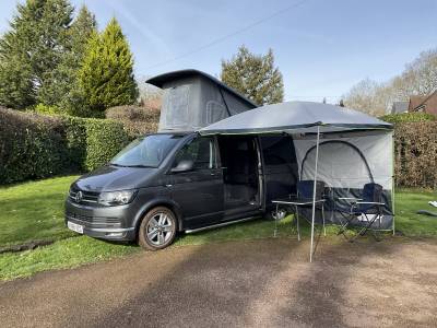 VW TRANSPORTER SWB T32 HIGH LINE DSG/AUTO SOLAR INVERTER EURO 6 204 BHP