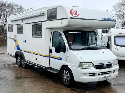 Euro Mobil 770 HB 2005, Rear Fixed Double, Reversing Camera