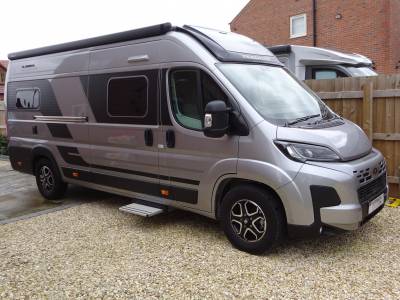 Adria Twin Supreme 640 SGX 2 Berth 4 belt End Bedroom Motorhome for Sale