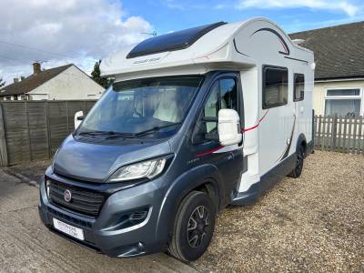 Roller Team T-Line 590 For Sale, Automatic, Electric Bed, Solar, Tow Bar