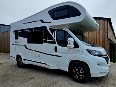 Benimar Mileo 313 motorhome 2017 6 berth/belts 5.95m 3500kgs Auto 9k