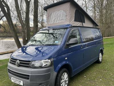 Volkswagen Transporter T-30, 4 berth, pop top campervan for sale