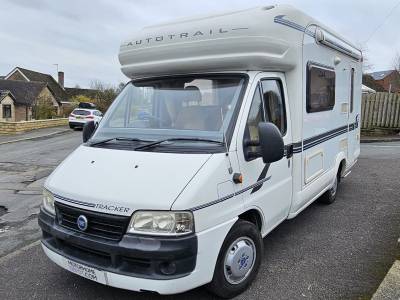 Autotrail Tracker SE - 2006 - End Kitchen - FOR SALE