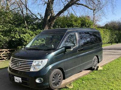 2005 Nissan Elgrand Automatic 2 berth, 4 seat belt camper van for sale